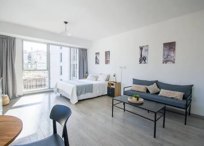 Studio Apartment